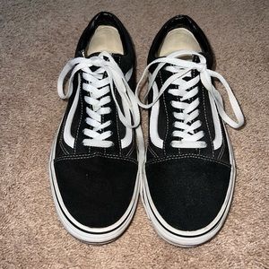 Black Vans Classic Old Skool Sneakers size 11
